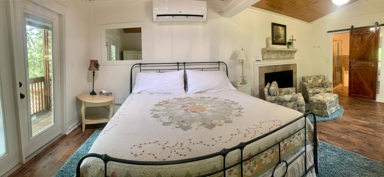 ניו בראונפלס Lamb'S Rest Inn מראה חיצוני תמונה
